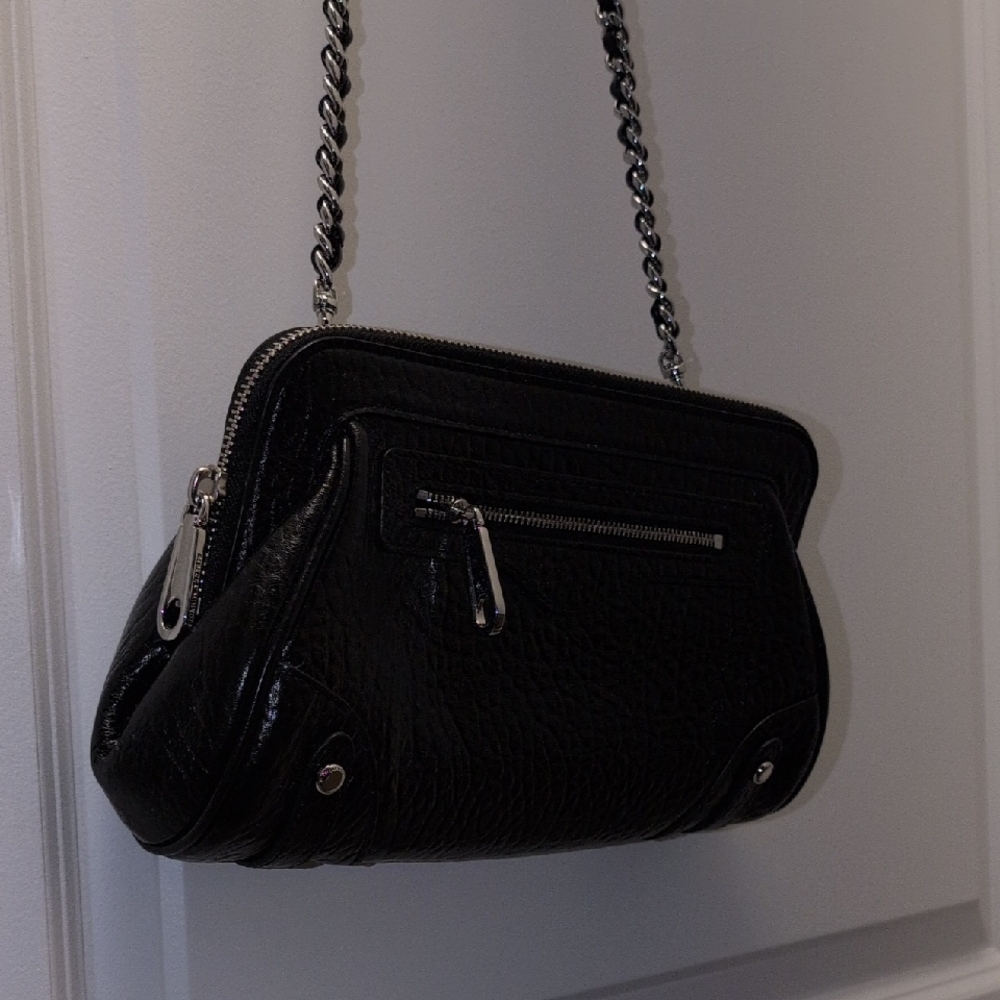 Elegant Black Leather Shoulder Bag